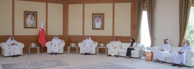 وزير الإعلام يستقبل رؤساء وأعضاء الجمعيات الصحفية الخليجية