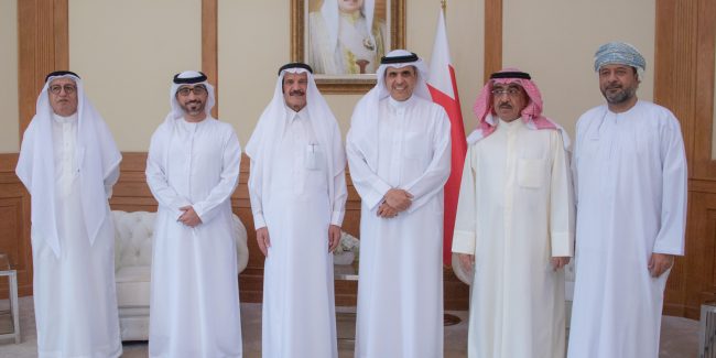 وزير الإعلام يستقبل رؤساء وأعضاء الجمعيات الصحفية الخليجية