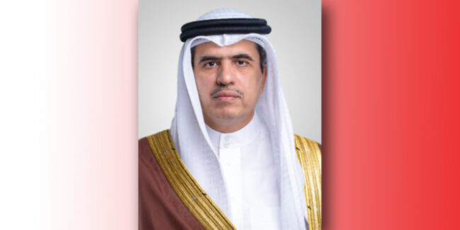 وزير الإعلام يهنيئ الصحفي راشد الحمر بفوزه في عضوية المكتب التنفيذي للاتحاد الدولي للحصفيين