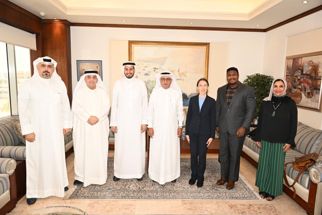 رئيس جمعية الصحفيين يستقبل الملحق الثقافي والإعلامي بالسفارة الأمريكية رئيس جمعية الصحفيين يستقبل الملحق الثقافي والإعلامي بالسفارة الأمريكية